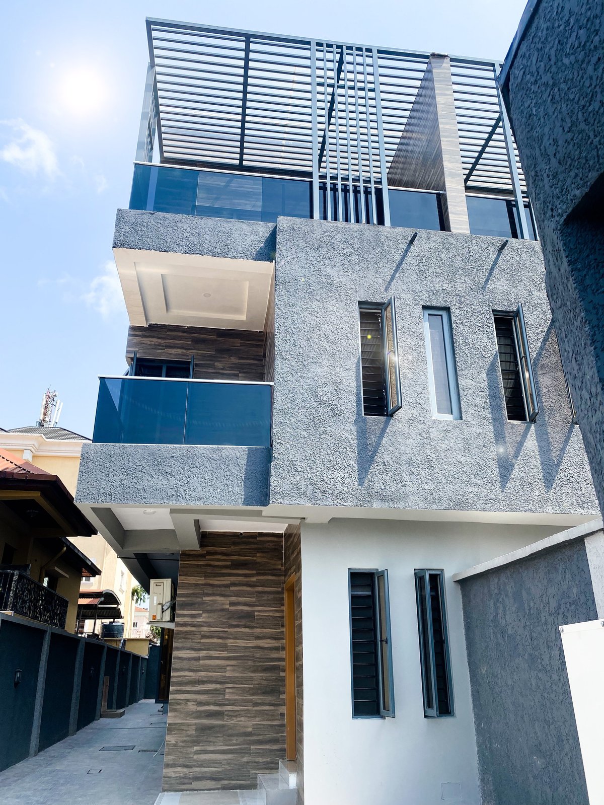 Modern multi-story residence on Jubril Aminu Crescent, Parkview Estate